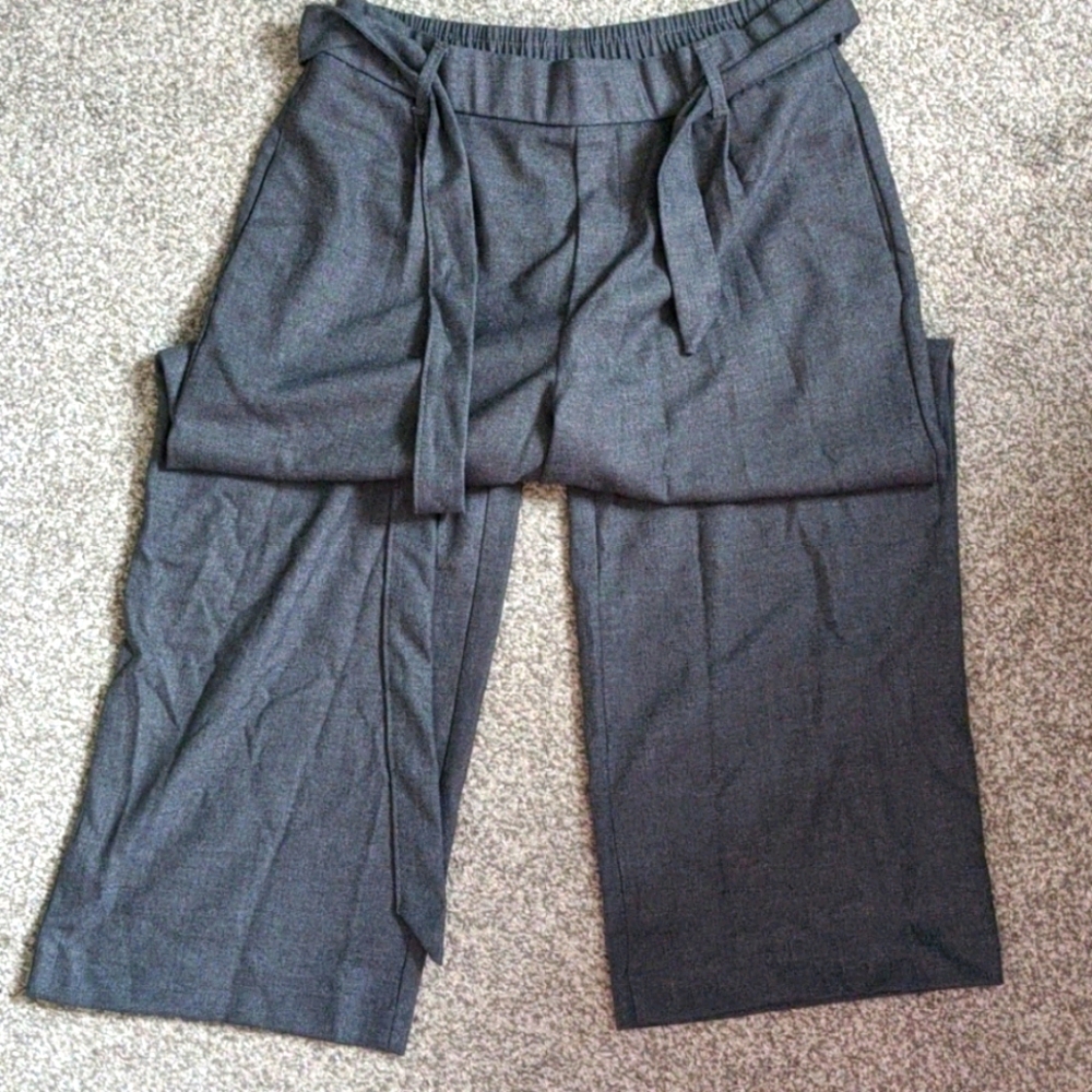 Relaxed dress pants